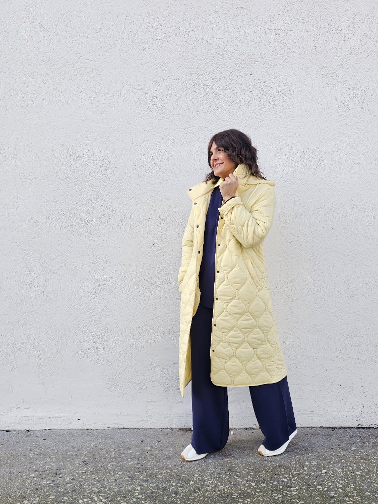 ABRIGO GUATEADO AMARILLO