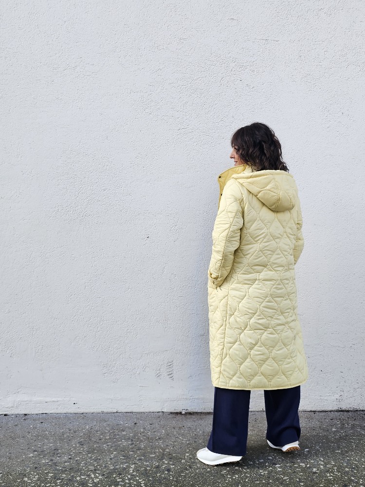 ABRIGO GUATEADO AMARILLO