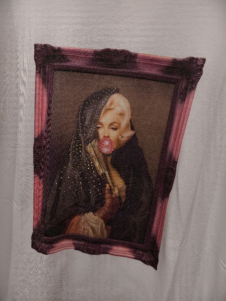 CAMISETA CHICLE STRASS CAMISETA CHICLE STRASS