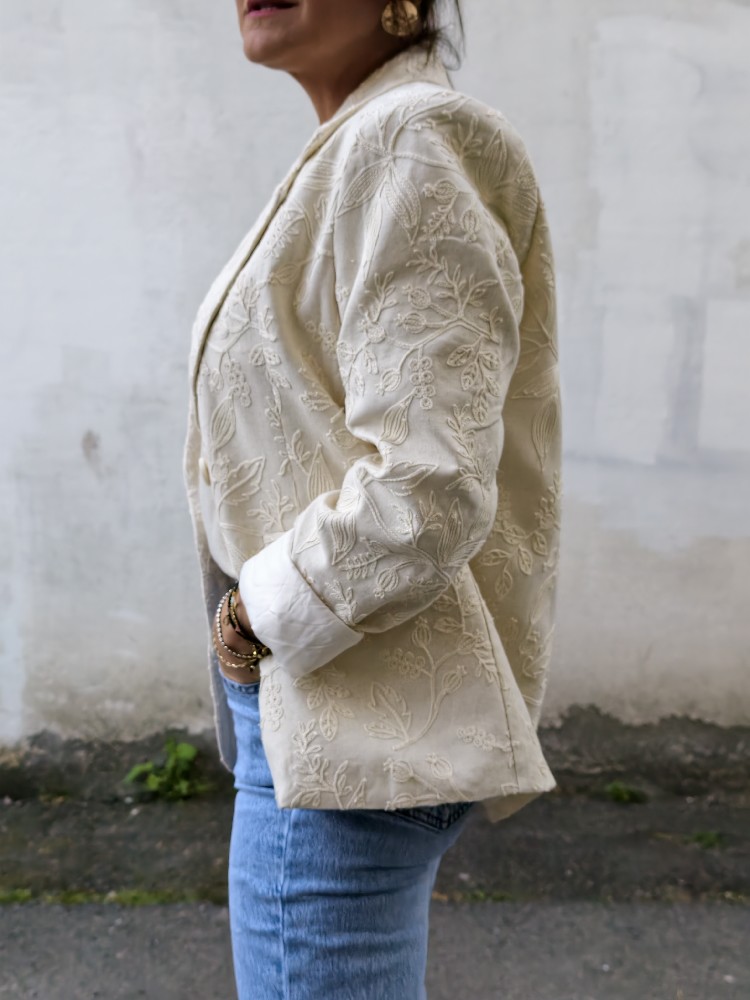 BLAZER BORDADA