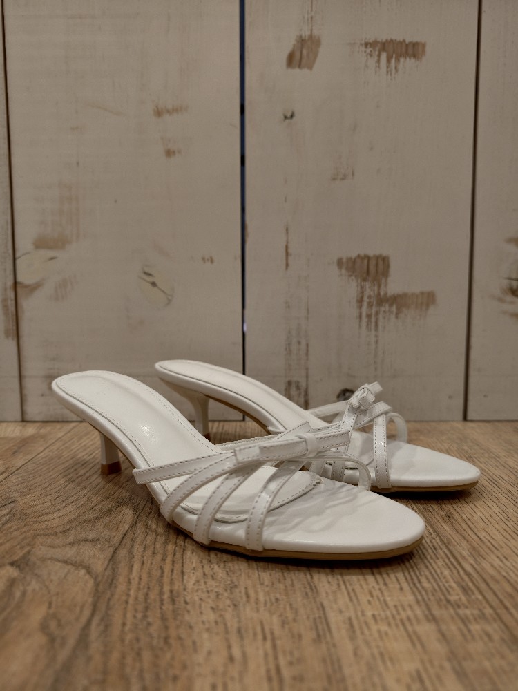 SANDALIA TACON BLANCO