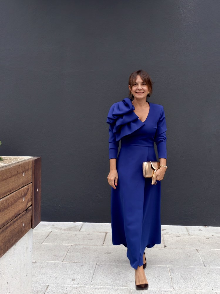VESTIDO EVASÉ LAZO HOMBRO VESTIDO EVASÉ LAZO HOMBRO