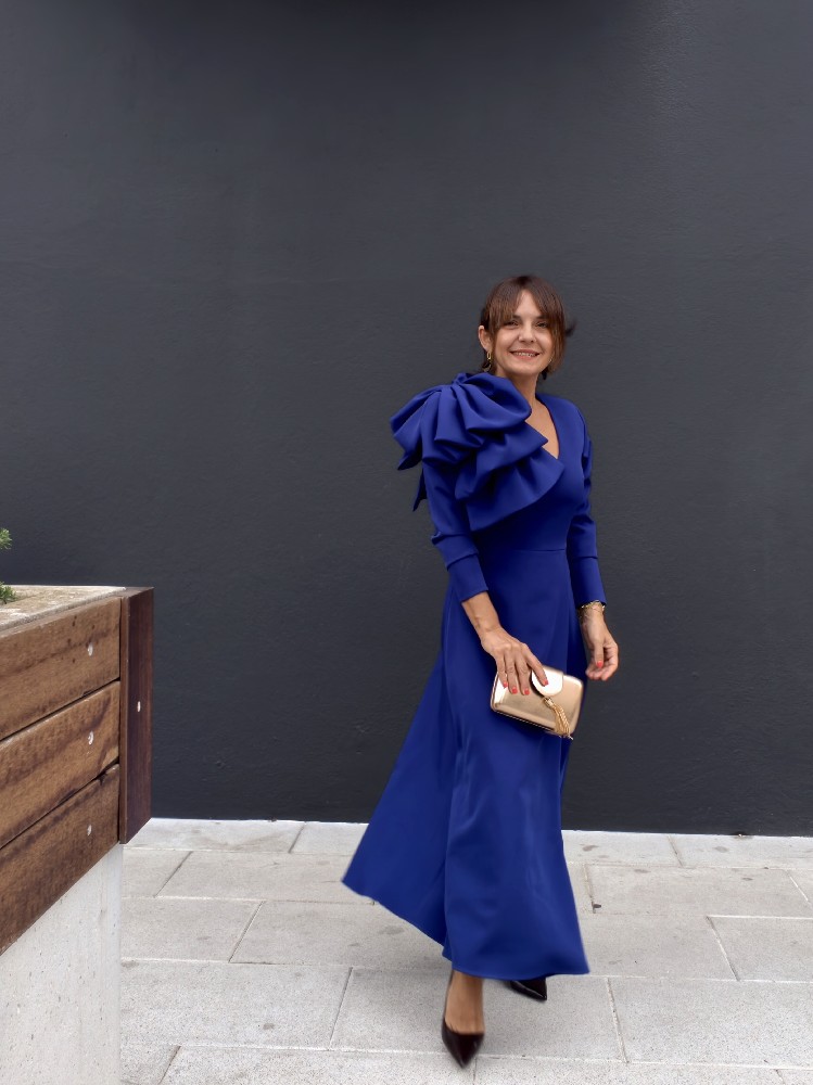 VESTIDO EVASÉ LAZO HOMBRO VESTIDO EVASÉ LAZO HOMBRO