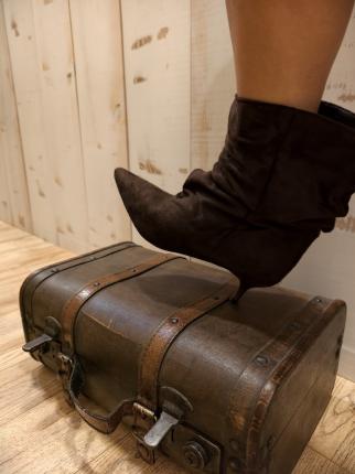 BOTIN FRUNCIDO - Ver los detalles del producto